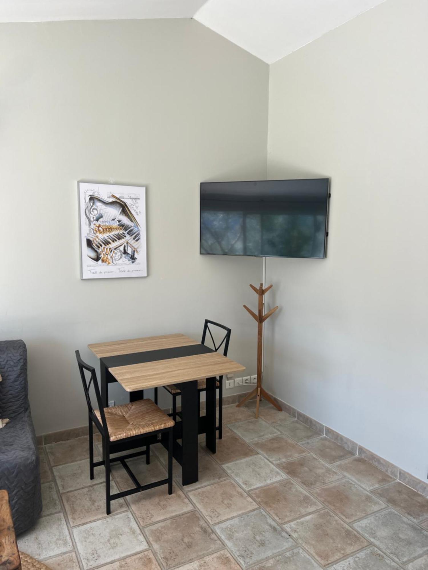 Gite La Maison Dans L'Olivette Oraison Exterior foto